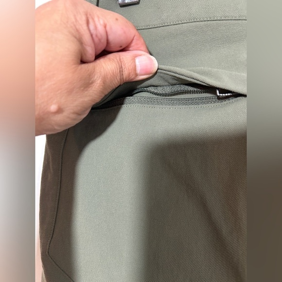 Lululemon Olive Cargo Pants for Men size 30 - Picture 6 of 8